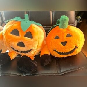 Plush Pumpkins (2) In Very Good Condition Halloween Kitchen Kids